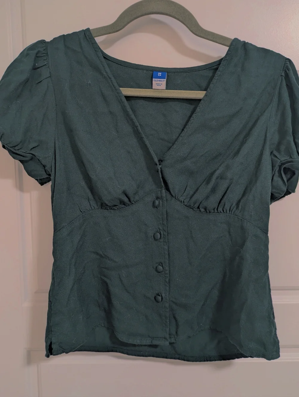 Women's Dark Green Button-Front V-Neck Top - Picture 2 of 4